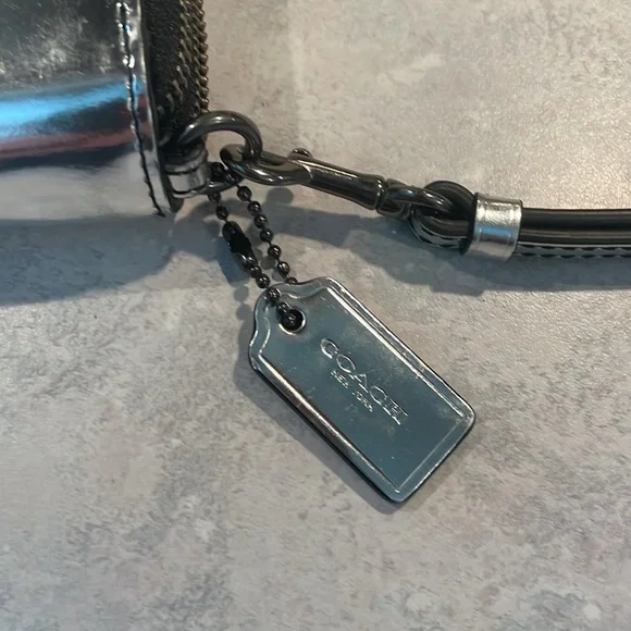 Coach Wristlet/Wallet - Picture 9 of 9